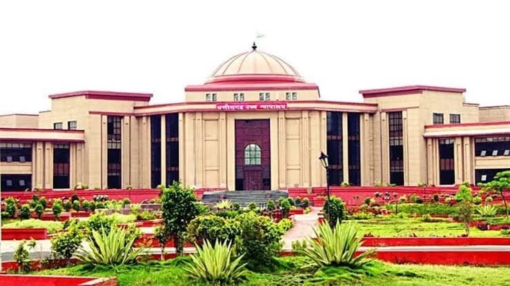 स्कूलों में RTE सीटों का क्या हुआ? हाईकोर्ट ने राज्य सरकार से मांगी रिपोर्ट