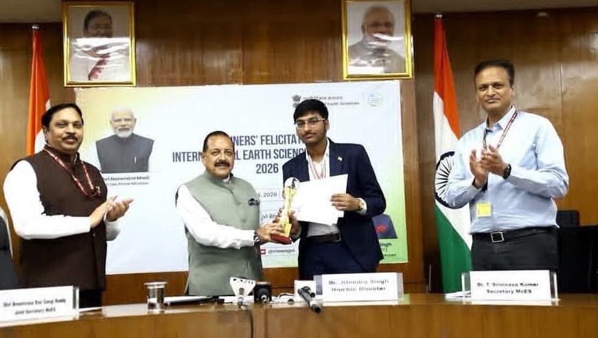 इटली में चमका दुर्गापुर का सितारा, सौमिक ने जीते दो स्वर्ण और एक रजत