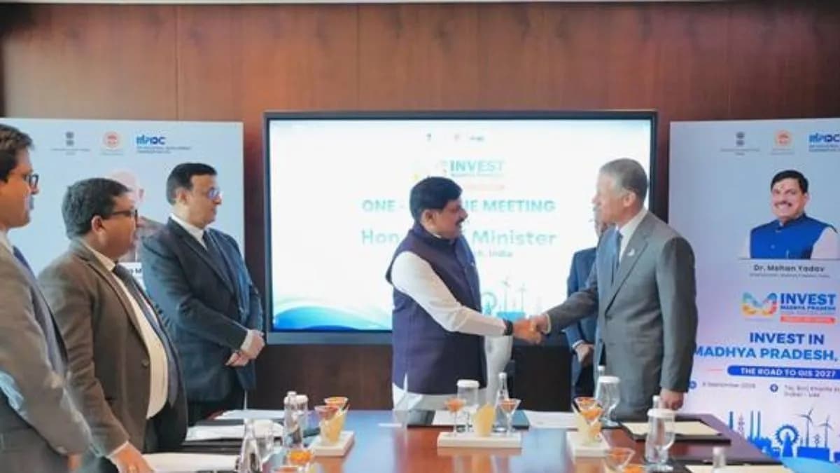 दुबई में वैश्विक उद्योगपतियों से मिले सीएम मोहन यादव, 2027 की 'ग्लोबल इंवेस्टर्स समिट' के लिए यूएई के दिग्गजों को दिया न्योता